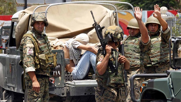 الجيش اللبناني يوقف 5 متورطين في تهريب سوريين