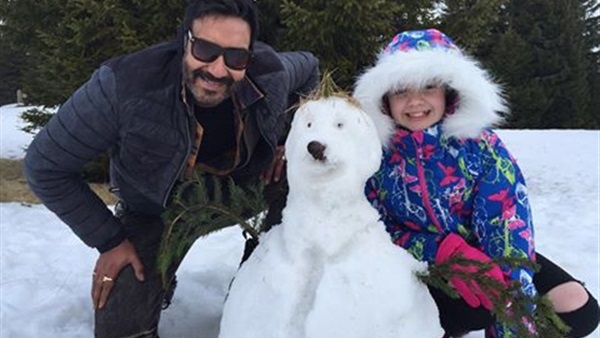 بالصورة.. اجاى ديفان في إجازة من "شيفاي"