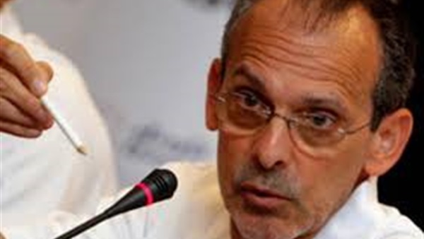 مفاجأة.. فييرا يقترب من تدريب الزمالك