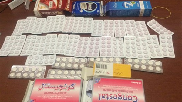 ضبط طبيب حاول تهريب 350 قرص مخدر إلى السعودية