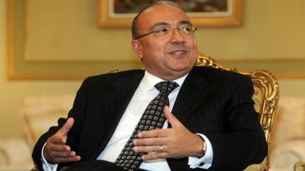 السفير المصري يفتتح معرض براج السياحي 2016
