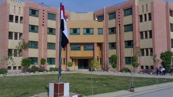غياب 130 تلميذ بمدرسة إبتدائية فى أسوان 
