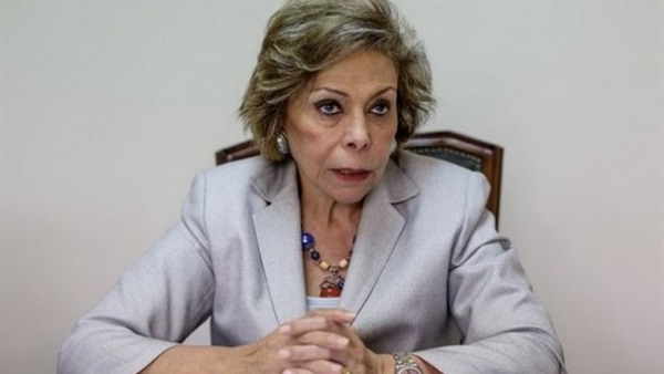 «التلاوي»: النساء هن أكثر من يعانين من قرارات الحروب