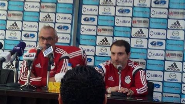 كوبر: لست قلقاً من أداء الأهلي والزمالك في الدوري