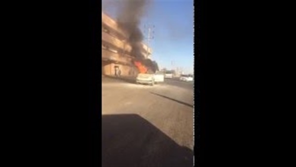 بالفيديو.. لحظة اشتعال النيران بسيارة «رصد آلى» بالسعودية