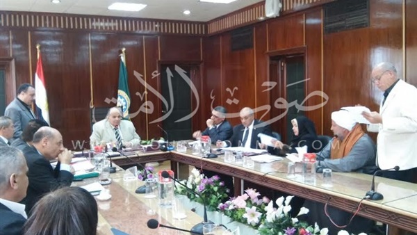 محافظ الدقهلية:الاعتماد على الاتصال الشخصى مع المواطنين