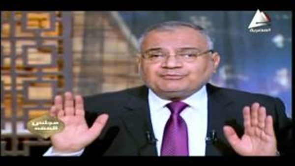 بالفيديو.. «الهلالي»: من يدعو السيسي للخروج على الدستور «بيورطه»