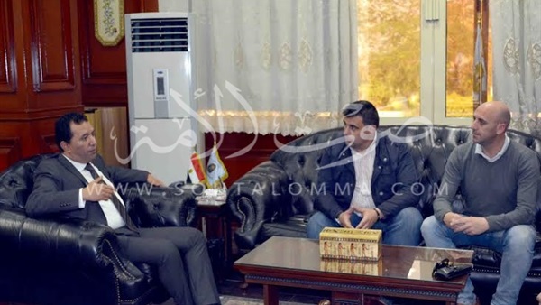 بالصور.. محافظ الأقصر يبحث إمكانية إقامة معسكرات دولية