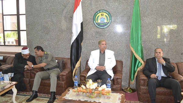 بالصور..محافظ الاسماعيلية يستقبل  المهنئيين بعيد الأضحى 