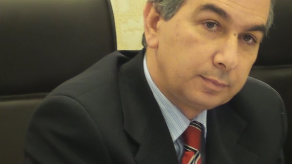 الحكم بحبس محافظ الجيزة السابق غيابيًا سنة مع الشغل