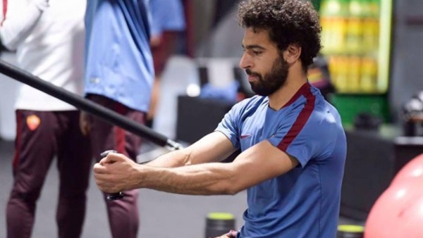 بالصور.. صلاح يشارك في مران روما