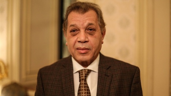 بالفيديو.. نائب يكشف مصير «الحذاء» الذى ضرب به «عكاشة» 