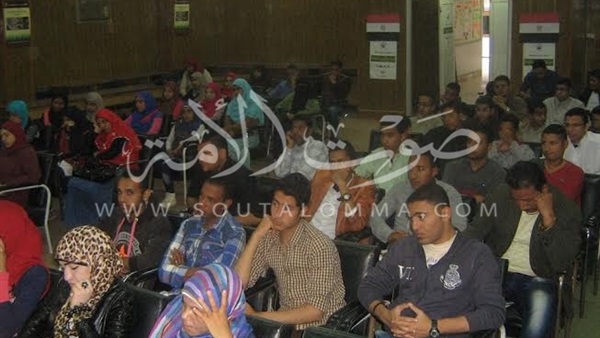 بالصور.. «إعلام الخارجة» يعقد لقاء عن نبذ العنف 