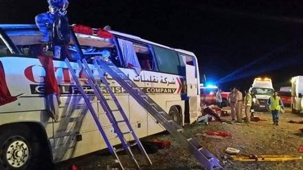 مقتل وإصابة 32 شخصا جراء حادث تصادم حافلة في سلطنة عمان
