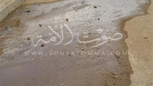 بالصور.. «أسيوط الجديدة» مدينة أُهملت بعد ثورة يناير.. تراخي وبطء إجراءات التنمية بها حولها من حلم لكابوس.. والأهالي: بالوعات الصرف الصحي متروكة بدون غطاء 