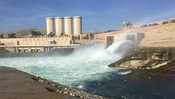 «الموارد المائية» بالعراق : سد الموصل يغرق مليون ونصف فرد