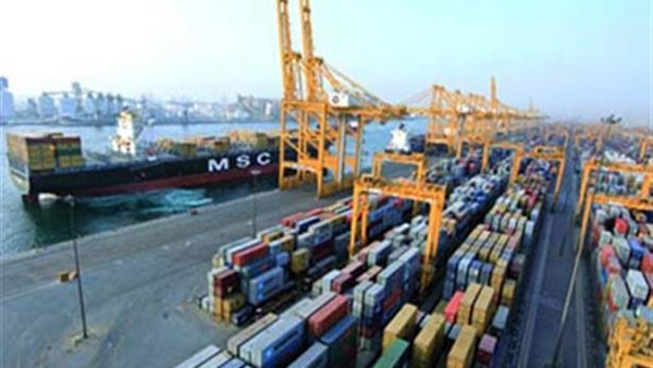 جمارك الإسكندرية تحبط محاولة تهريب سيارة فارهة