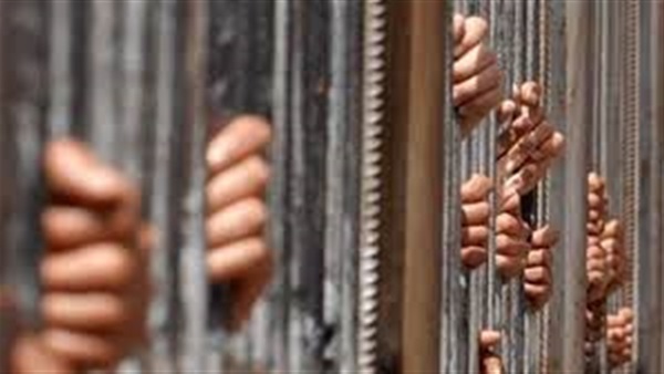   حبس تشكيل عصابي4 أيام تخصص في سرقة المنازل بالخليفة  