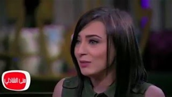 بالفيديو.. ساندي تنهار على الهواء.. ومنى الشاذلي: "أنتي في ورطة"