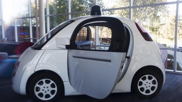 أول اصطدام لسيارة «جوجل» ذاتية القيادة بحافلة نقل عام