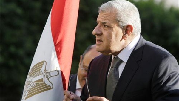 ننشر تفاصيل لقاء محلب  بالرئيس التونسي 