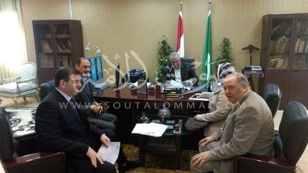 بالصور..محافظ الشرقية يلتقى بعدد من النواب لحل مشاكل دوائرهم 