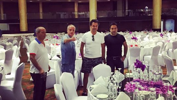  بالصورة..راغب علامة يتفقد قاعة حفل الليلة بـ«لاجوس»  