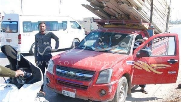 بالصور.. محافظ الشرقية يسحب 6 رخص تسير عكس الاتجاه 