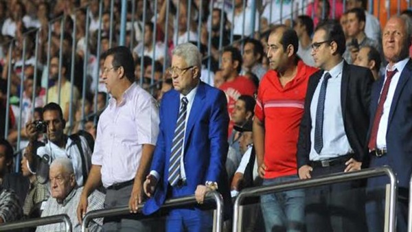 رئيس الزمالك يصل ملعب بتروسبورت لمؤازرة الفريق