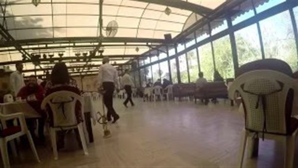 بالفيديو.. رد فعل فتاة على أخرى رفضت طلب زواج 
