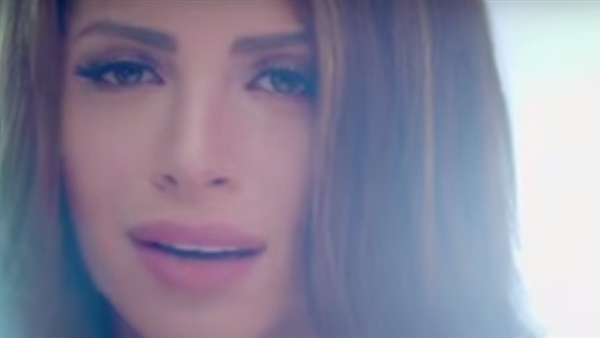 بالفيديو..أمال ماهر تتألق في «أيام متتعوضش»  