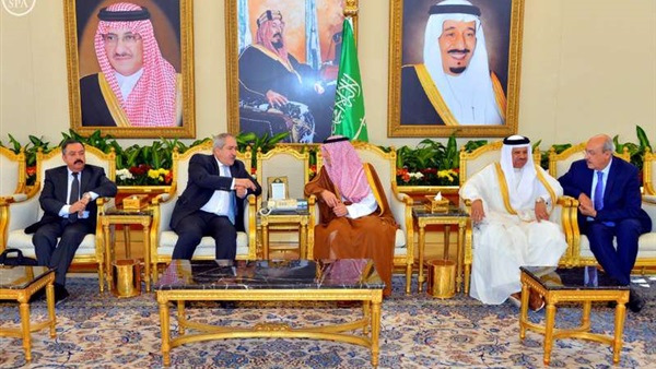 وزراء خارجية مجلس التعاون في البيان الختامي : ملتزمون بمحاربة الإرهاب والتطرف.. الحفاظ على وحدة سوريا ضمن أولوياتنا ..  ممارسات الاحتلال في حق الشعب الفلسطيني مرفوضة.. ونحرص على احترام وحدة العراق وسي