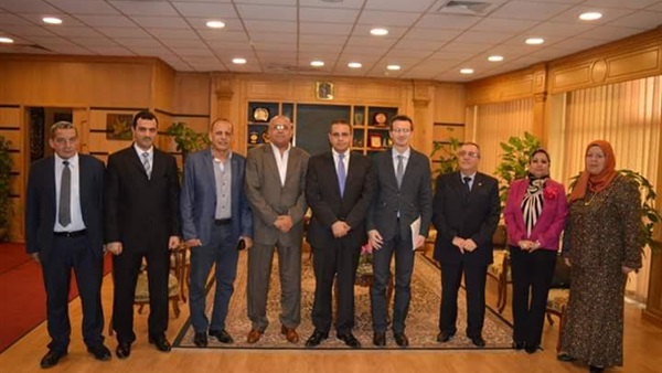 بالصور.. وفد إيطالي يبحث سبل التعاون مع جامعة المنصورة 