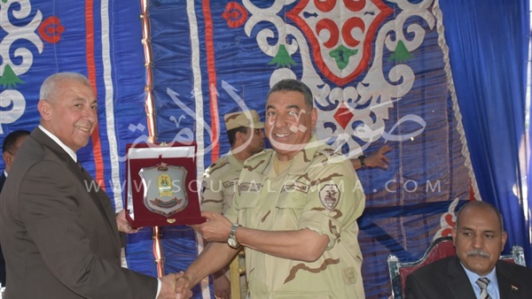 بالصور.. القوات المسلحة تحتفل بـ«يوم الشهيد» في أسوان