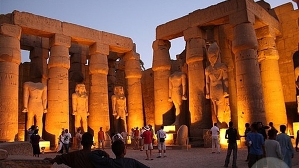 وصول 155 سائحا ألمانيا إلى الأقصر