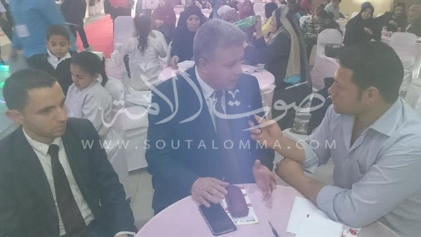 بالصور.. «المتميزه للغات» تحتفل لمستشفى سرطان الأطفال بالمنيا