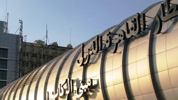 ضبط طائرة تجسس بحوزة أمريكي بمطار القاهرة 