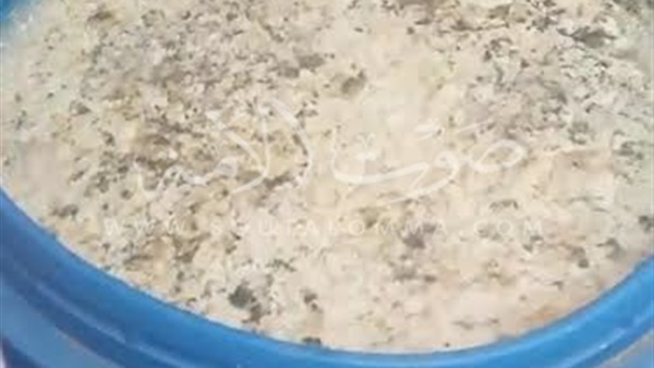  بالصور..ضبط 3 طن مخللات مجهولة المصدر بالدقهلية