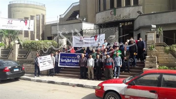 بالصور.. وقفة لأطباء الدقهلية إعتراضا على عدم محاسبة أمناء المطرية