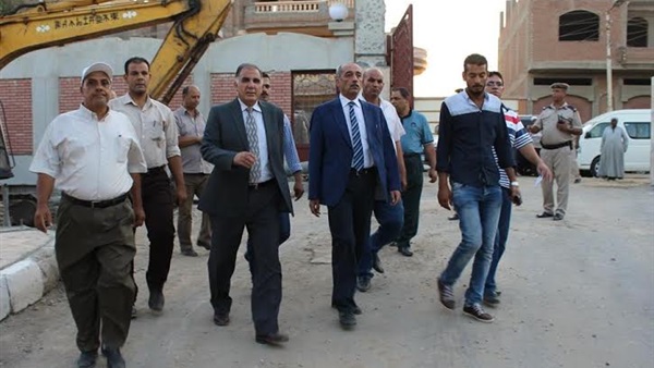 محافظ كفر الشيخ يزور محطة  مياه دسوق الجديدة  