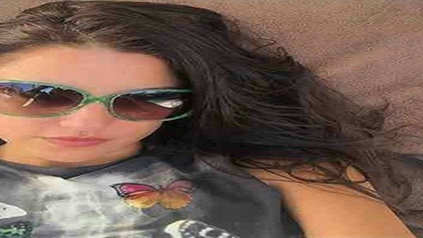 درة تغازل جمهورها بصورة سيلفى  