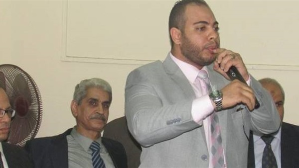 لجنة بالمحامين تطالب بمحاسبة «الزند»