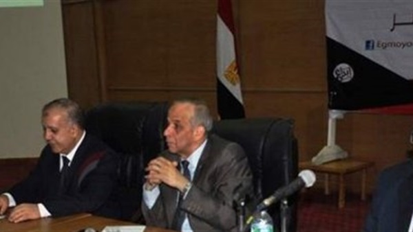 الوادى الجديد تدعم تنميه محور طريق «الفرافرة ـ ديروط»