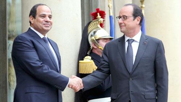 هولاند يبدي سعادته لمنح «الميسترال»  إلي مصر 