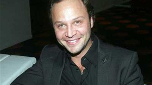 مكسيم خليل يواصل «ياريت» في لبنان