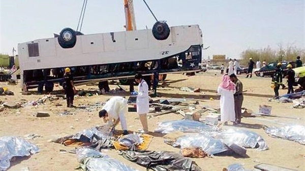 «الصحة الفلسطينية»: تحديد هوية 12 ضحية بحادث حافلة المعتمرين