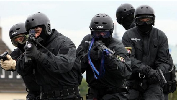 الشرطة الألمانية تداهم شقة سوريين 