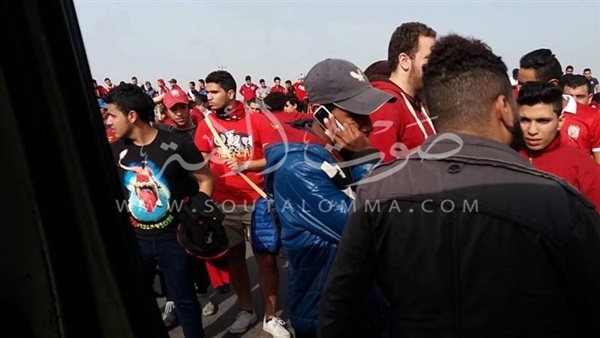 بالصور.. الأمن يمنع الأولتراس من التوجه إلى أستاد برج العرب