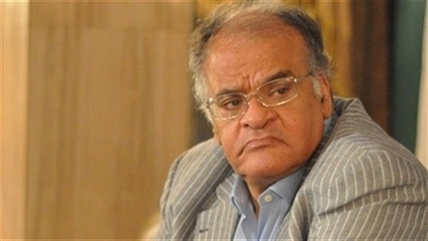 رئيس الزمالك: رفع ثلاث أسماء من سجلات الأبيض علي رائسهم «عباس»