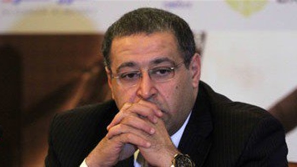 سر إكتئاب «وزير الإستثمار»..«سالمان» يدخل نوبة حزن بعد إنقطاع زيارات أصدقائه بسبب التعديل الوزاري.. يرفض مغادرة منزله.. وإمتنع عن قضاء إجازته الأسبوعية خارج القاهرة 